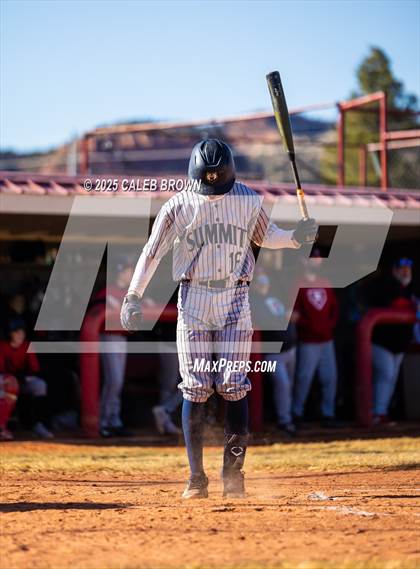 Thumbnail 2 in Summit Academy vs. North Sanpete (Chuckwagon Classic) photogallery.