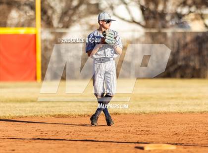 Thumbnail 2 in Summit Academy vs. North Sanpete (Chuckwagon Classic) photogallery.