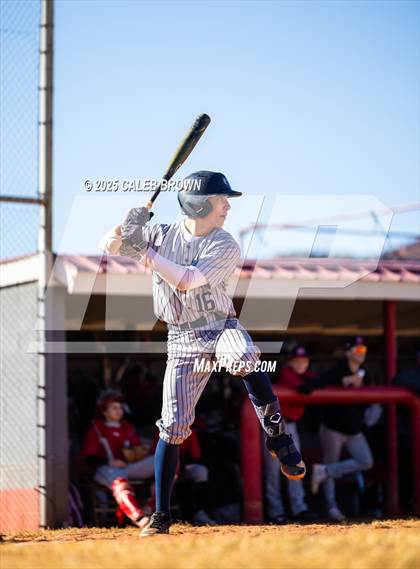 Thumbnail 2 in Summit Academy vs. North Sanpete (Chuckwagon Classic) photogallery.