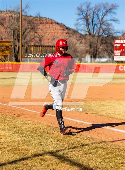 Thumbnail 1 in Summit Academy vs. North Sanpete (Chuckwagon Classic) photogallery.