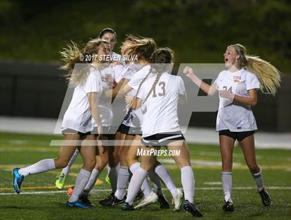 Thumbnail 2 in Steele Canyon vs. Torrey Pines (CIF SDS Open Division Final) photogallery.