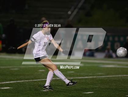 Thumbnail 2 in Steele Canyon vs. Torrey Pines (CIF SDS Open Division Final) photogallery.