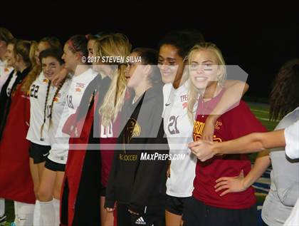 Thumbnail 2 in Steele Canyon vs. Torrey Pines (CIF SDS Open Division Final) photogallery.