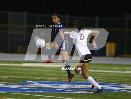 Thumbnail 2 in Steele Canyon vs. Torrey Pines (CIF SDS Open Division Final) photogallery.
