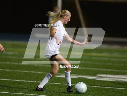 Thumbnail 2 in Steele Canyon vs. Torrey Pines (CIF SDS Open Division Final) photogallery.