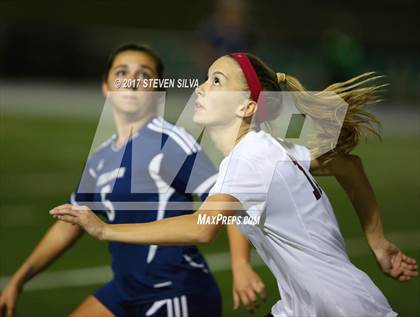 Thumbnail 3 in Steele Canyon vs. Torrey Pines (CIF SDS Open Division Final) photogallery.