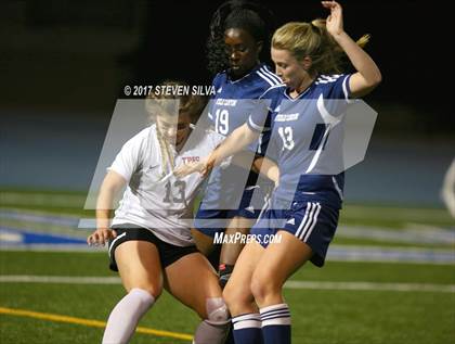 Thumbnail 3 in Steele Canyon vs. Torrey Pines (CIF SDS Open Division Final) photogallery.