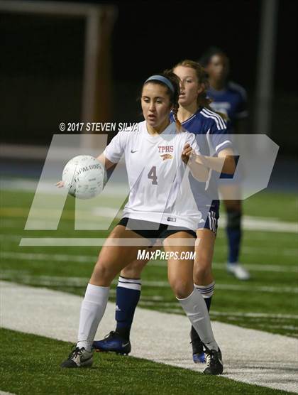 Thumbnail 2 in Steele Canyon vs. Torrey Pines (CIF SDS Open Division Final) photogallery.