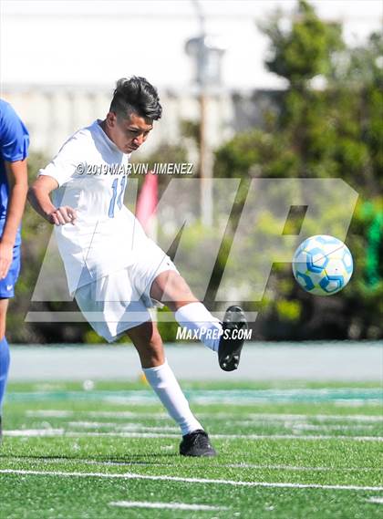 Thumbnail 1 in Bernstein vs. George Washington Prep (CIF LACS Division IV Final) photogallery.