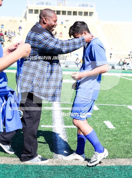 Thumbnail 2 in Bernstein vs. George Washington Prep (CIF LACS Division IV Final) photogallery.