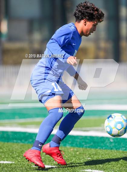 Thumbnail 1 in Bernstein vs. George Washington Prep (CIF LACS Division IV Final) photogallery.