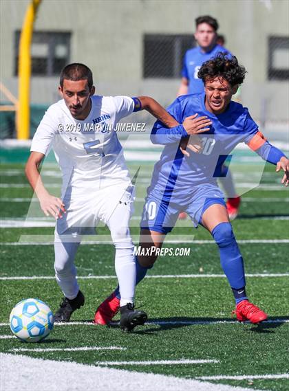Thumbnail 1 in Bernstein vs. George Washington Prep (CIF LACS Division IV Final) photogallery.