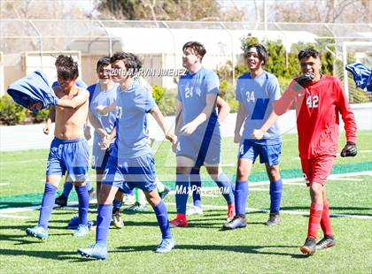 Thumbnail 2 in Bernstein vs. George Washington Prep (CIF LACS Division IV Final) photogallery.