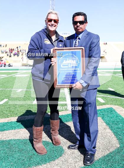 Thumbnail 2 in Bernstein vs. George Washington Prep (CIF LACS Division IV Final) photogallery.