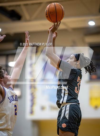 Thumbnail 3 in South View @ Jack Britt photogallery.
