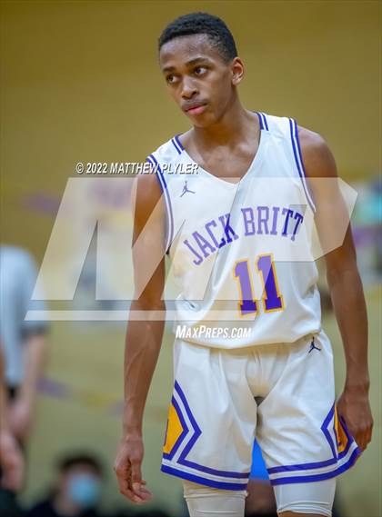 Thumbnail 1 in South View @ Jack Britt photogallery.