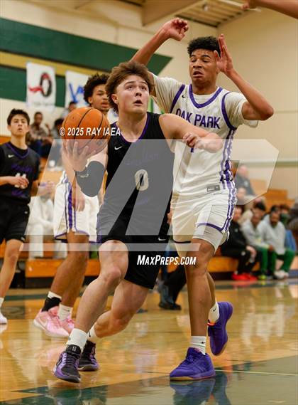 Thumbnail 3 in Sacramento vs. Amador Valley photogallery.