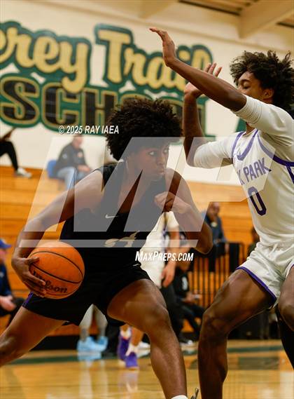 Thumbnail 3 in Sacramento vs. Amador Valley photogallery.