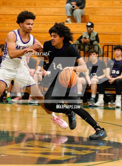 Thumbnail 2 in Sacramento vs. Amador Valley photogallery.