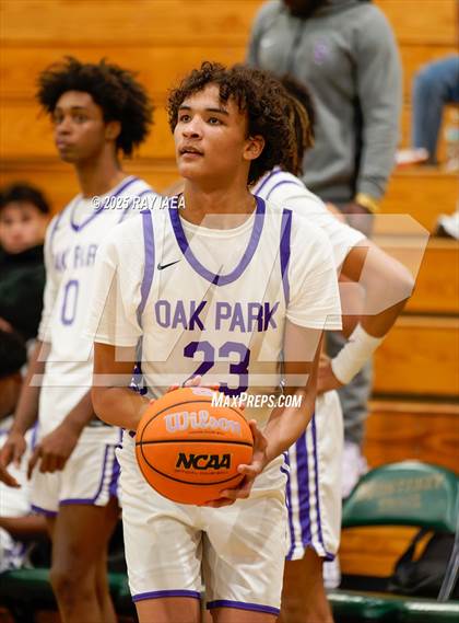 Thumbnail 3 in Sacramento vs. Amador Valley photogallery.