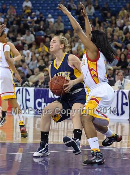 Thumbnail 2 in Oak Ridge vs. Berkeley (CIF NorCal D1 Final) photogallery.