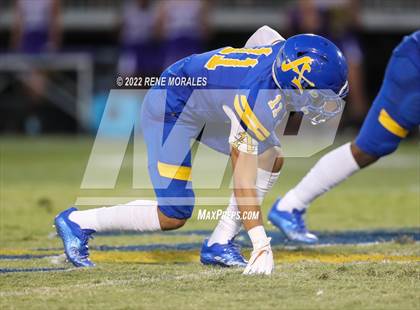 Thumbnail 1 in Valencia vs Bishop Amat photogallery.