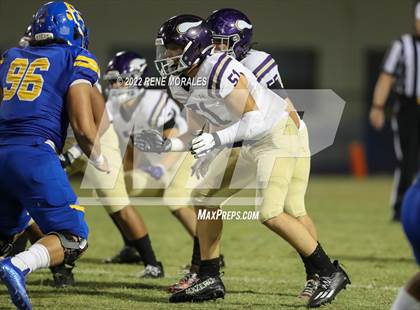 Thumbnail 3 in Valencia vs Bishop Amat photogallery.