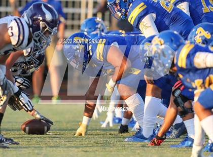 Thumbnail 1 in Valencia vs Bishop Amat photogallery.