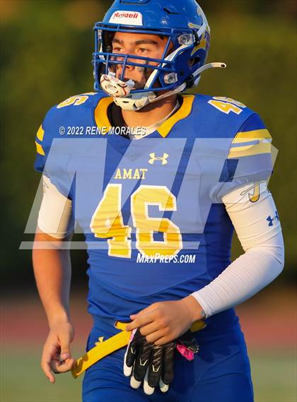Thumbnail 1 in Valencia vs Bishop Amat photogallery.