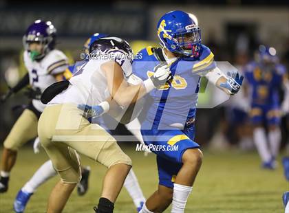 Thumbnail 1 in Valencia vs Bishop Amat photogallery.