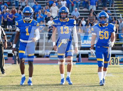 Thumbnail 3 in Valencia vs Bishop Amat photogallery.