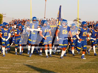 Thumbnail 3 in Valencia vs Bishop Amat photogallery.