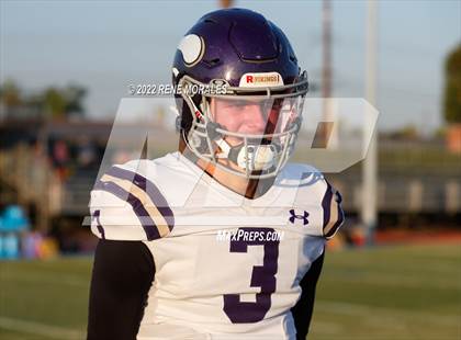 Thumbnail 2 in Valencia vs Bishop Amat photogallery.