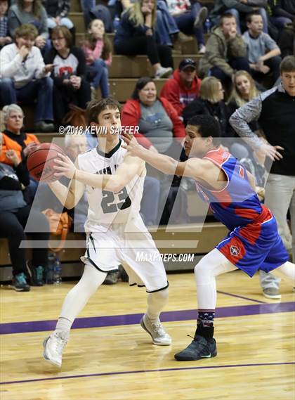 Thumbnail 2 in Stratton/Liberty vs. Flagler/Hi-Plains  (CHSAA 1A District Playoff) photogallery.