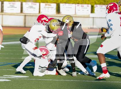 Thumbnail 3 in Oaks Christian vs. Paraclete photogallery.