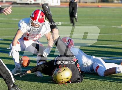 Thumbnail 2 in Oaks Christian vs. Paraclete photogallery.