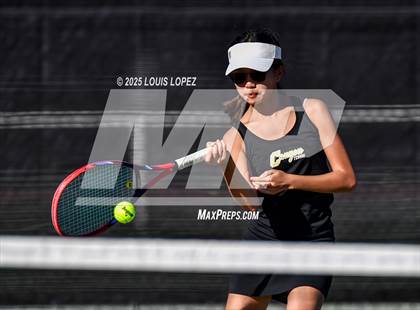 Thumbnail 1 in FR: Valencia @ Canyon photogallery.