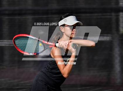 Thumbnail 1 in FR: Valencia @ Canyon photogallery.