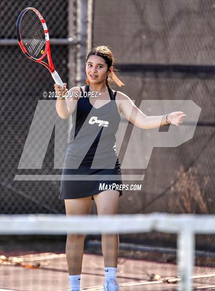 Thumbnail 2 in FR: Valencia @ Canyon photogallery.