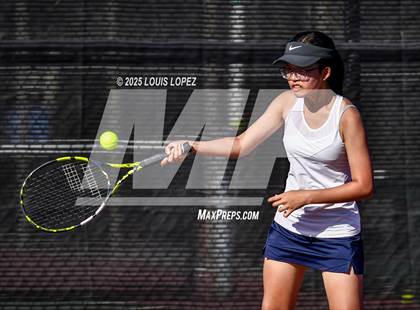 Thumbnail 3 in FR: Valencia @ Canyon photogallery.