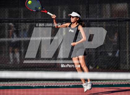 Thumbnail 2 in FR: Valencia @ Canyon photogallery.