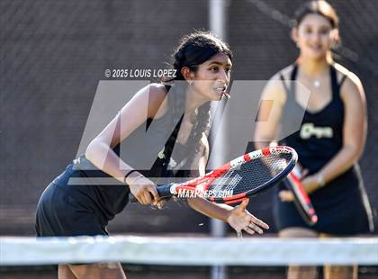 Thumbnail 2 in FR: Valencia @ Canyon photogallery.