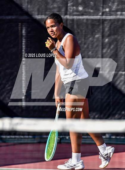 Thumbnail 1 in FR: Valencia @ Canyon photogallery.