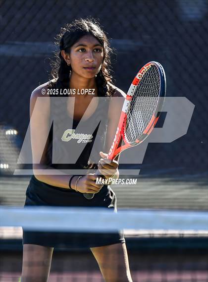 Thumbnail 1 in FR: Valencia @ Canyon photogallery.