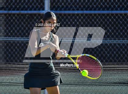 Thumbnail 3 in FR: Valencia @ Canyon photogallery.