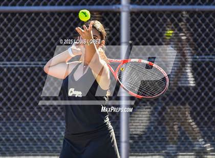 Thumbnail 2 in FR: Valencia @ Canyon photogallery.