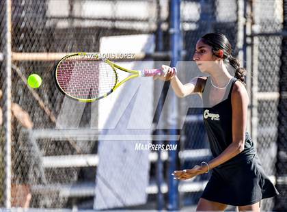 Thumbnail 1 in FR: Valencia @ Canyon photogallery.