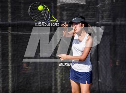 Thumbnail 2 in FR: Valencia @ Canyon photogallery.