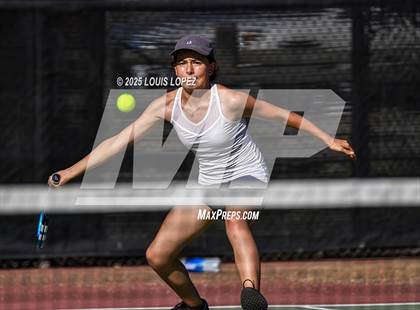 Thumbnail 2 in FR: Valencia @ Canyon photogallery.