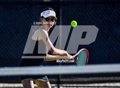 Thumbnail 1 in FR: Valencia @ Canyon photogallery.